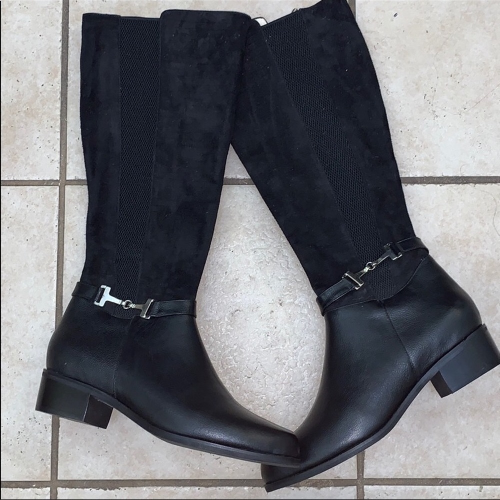 Mid-calf black boots